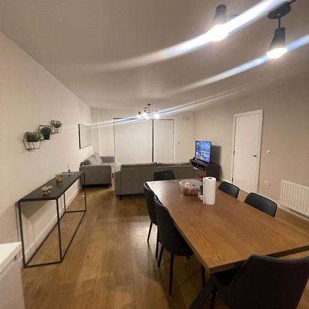 Private Room In A New Shared Apartment Maynooth Luaran gambar