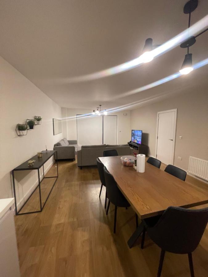 Private Room In A New Shared Apartment Maynooth Luaran gambar